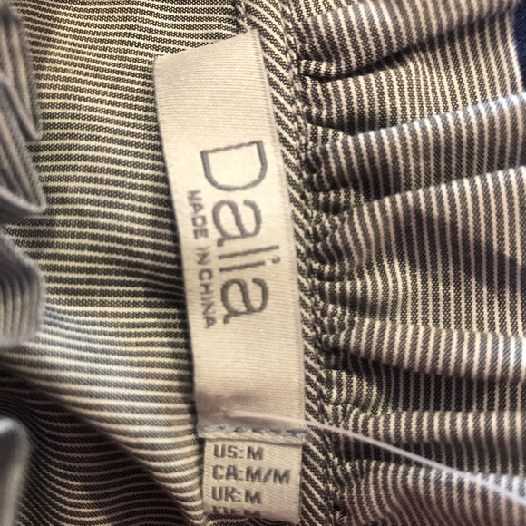 🎉NEW RUFFLE STUNNER SHIRT🎉. - Picture 4 of 5